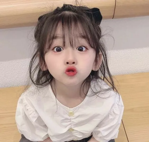 Ảnh bé gái cute dễ thương và đáng yêu khó cưỡng dành cho bạn