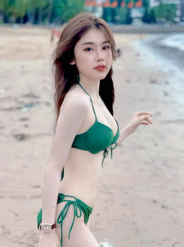 ảnh gái mặc bikini 6