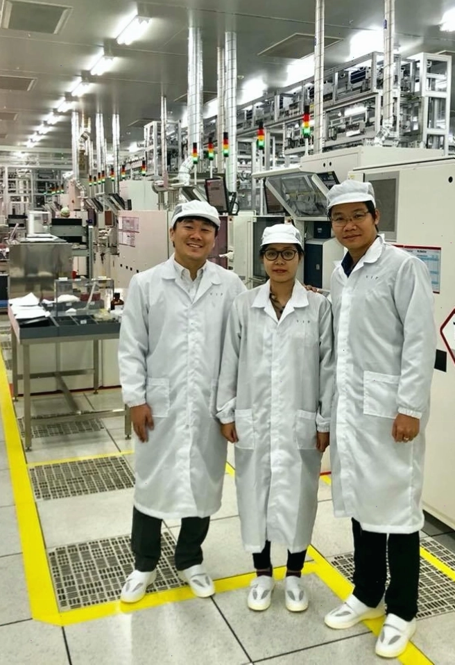 Nhà máy sản xuất tấm pin năng lượng mặt trời đa tinh thể
