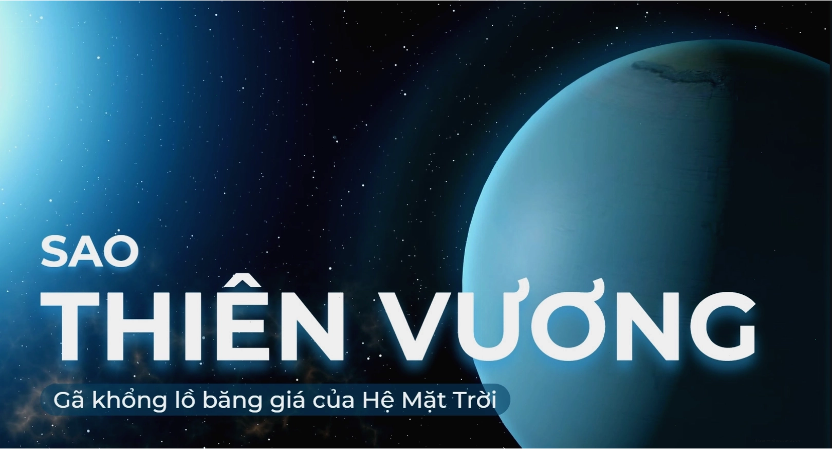 Sao Thiên Vương màu xanh lam với các vành đai mờ nhạt