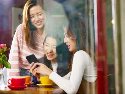 Tín Hiệu Từ Vũ Trụ: Khám Phá Ý Nghĩa và Ảnh Hưởng Đến Giới Trẻ