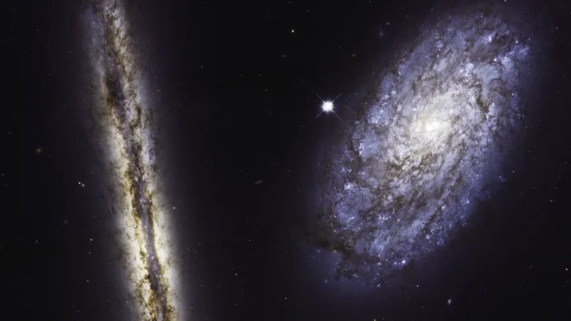 Khám phá vũ trụ qua Hình ảnh Thiên Hà từ Hubble 18